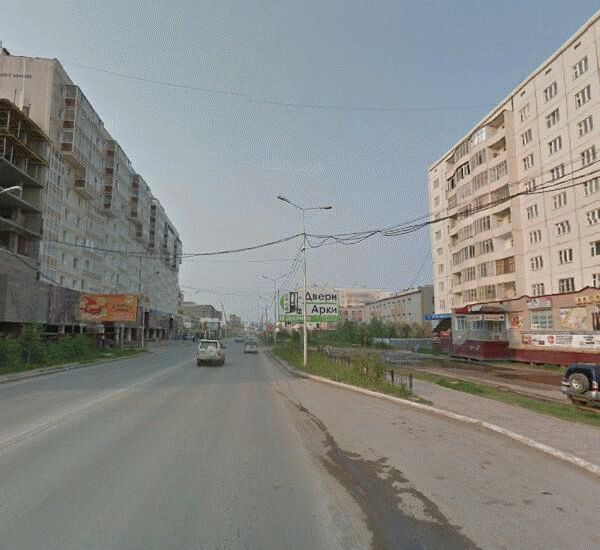 Банкомат Восточного Экспресс Банка по адресу ул. Ойунского,  д. 11